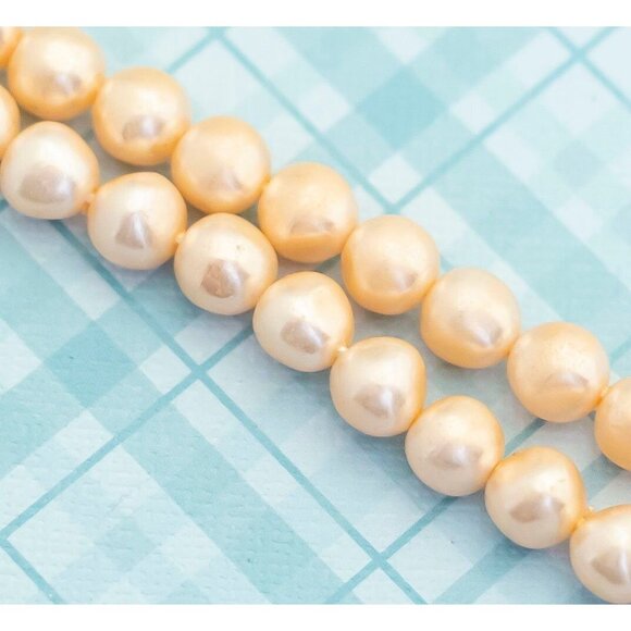 Vintage Elegant Heart Pearls Necklace by Avon - 32 inch - L16 - Picture 2 of 5